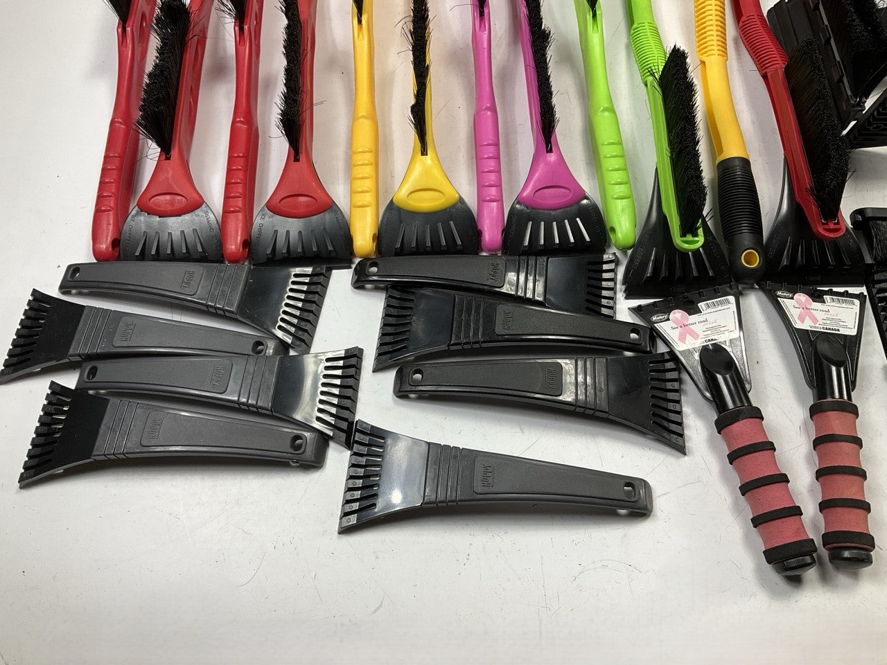 35 Pcs -  Assorted Mixed Ice Scraper & Snow Broom Brush - ICE SCRAPER Lot # 20