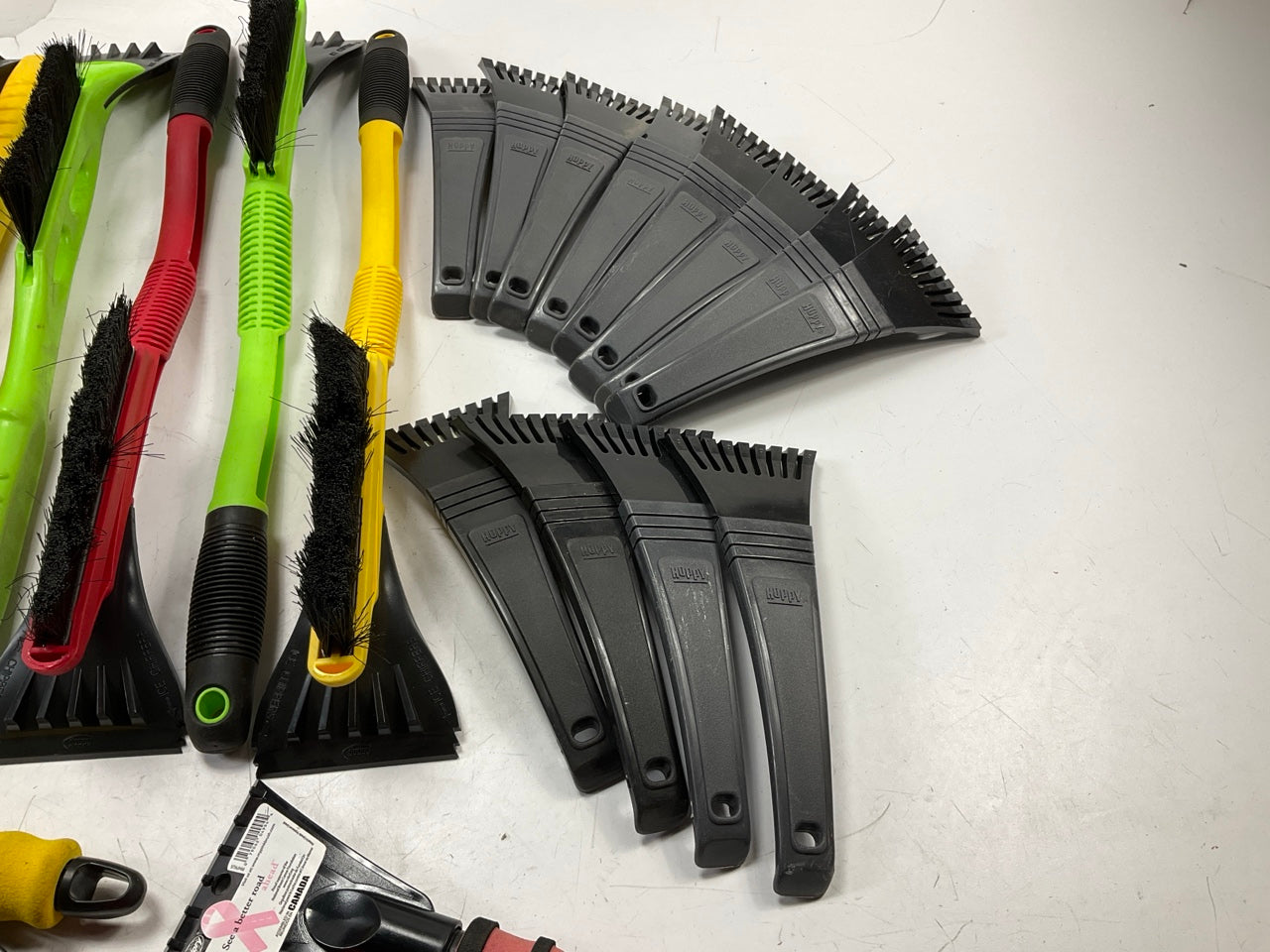 31 Pcs -  Assorted Mixed Ice Scraper & Snow Broom Brush - ICE SCRAPER Lot # 21