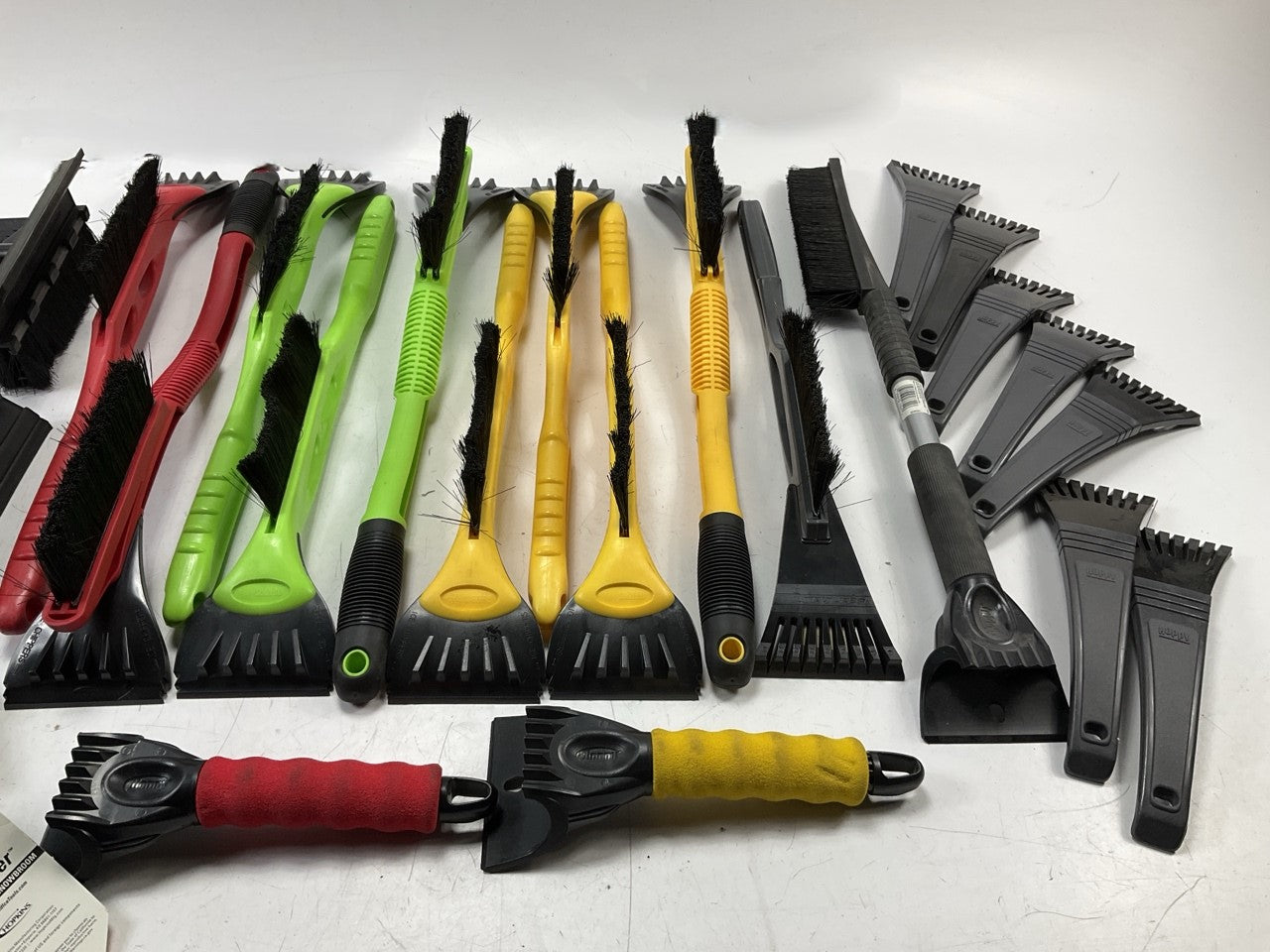 30 Pcs -  Assorted Mixed Ice Scraper & Snow Broom Brush - ICE SCRAPER Lot # 22