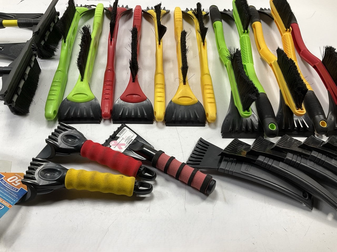 31 Pcs -  Assorted Mixed Ice Scraper & Snow Broom Brush - ICE SCRAPER Lot # 23