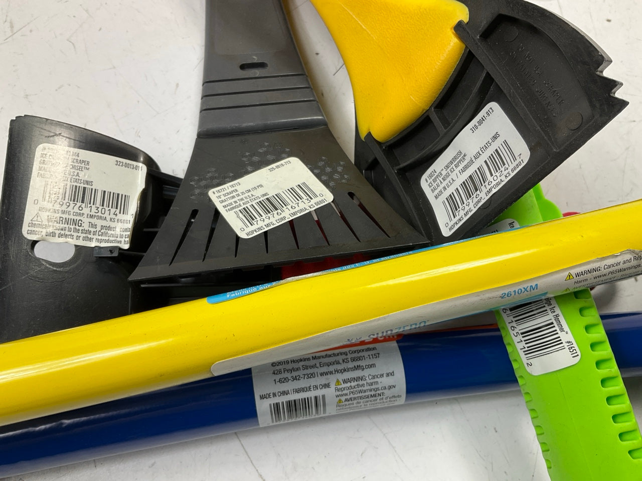 35 Assorted Mixed Ice Scrapers & Snow Broom Brushes - ICE SCRAPER Lot #24