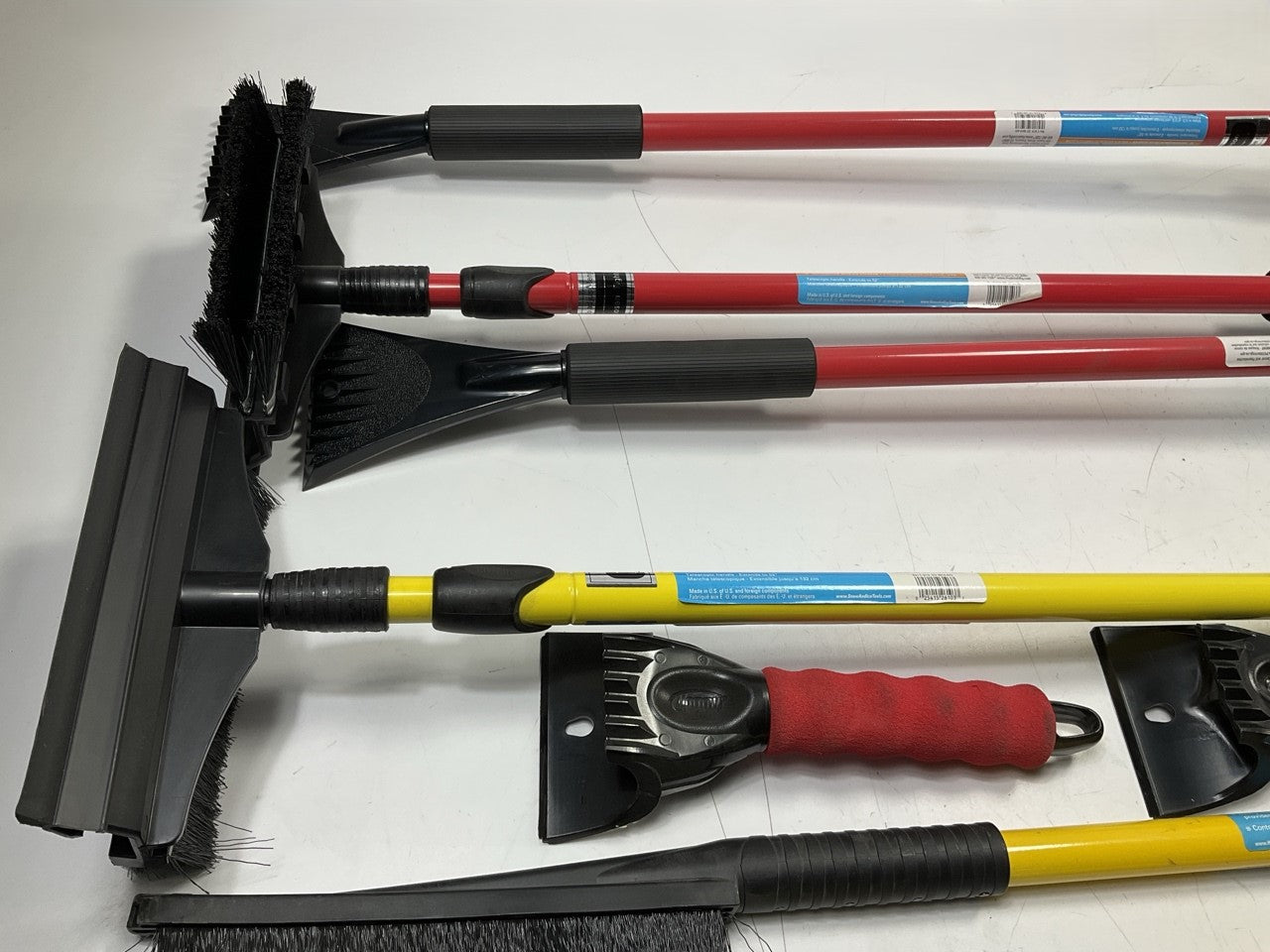 31 Assorted Mixed Ice Scrapers & Snow Broom Brushes - ICE SCRAPER Lot #25