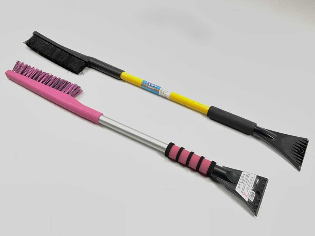 31 Assorted Mixed Ice Scrapers & Snow Broom Brushes - ICE SCRAPER Lot #4