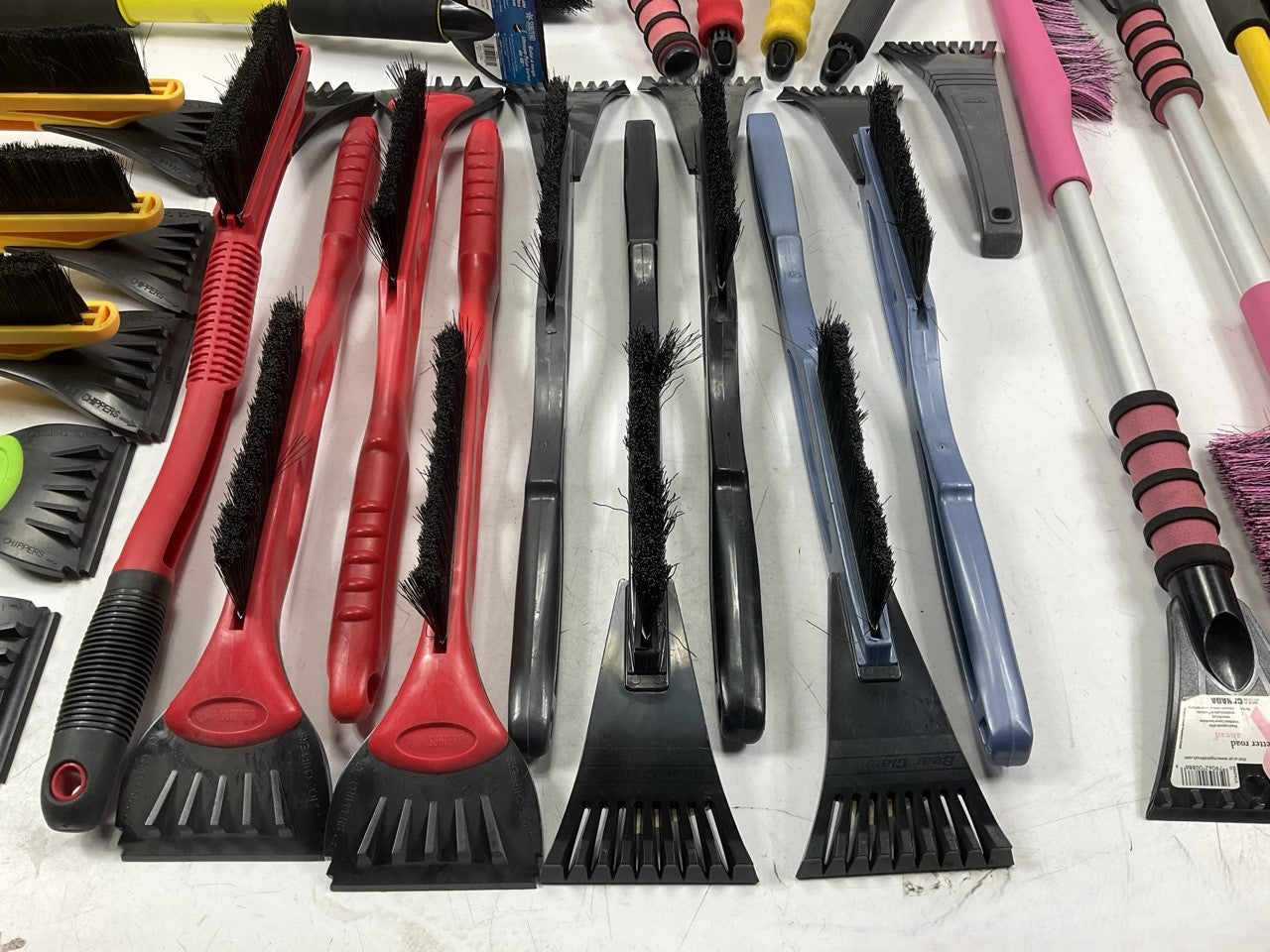 31 Assorted Mixed Ice Scrapers & Snow Broom Brushes - ICE SCRAPER Lot #7