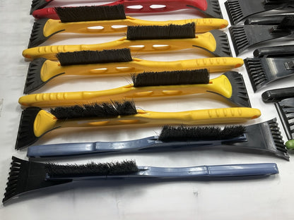 40 Assorted Mixed Ice Scrapers & Snow Broom Brushes - ICE SCRAPER Lot #8