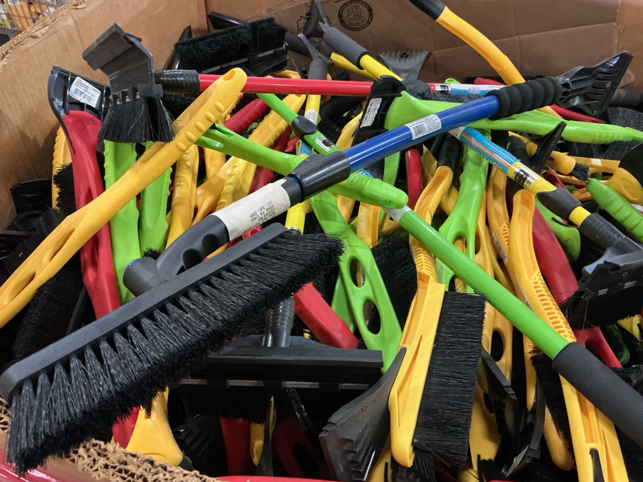 Wholesale Lot Pallet Of Car / Truck Ice Scrapers