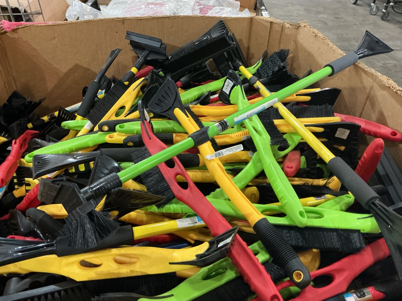 Wholesale Lot Pallet Of Car / Truck Ice Scrapers