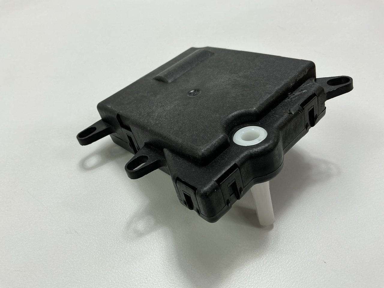 NEW - OUT OF BOX J04060 AUX HVAC Heater Blend Door Actuator 99-03 Ford Windstar