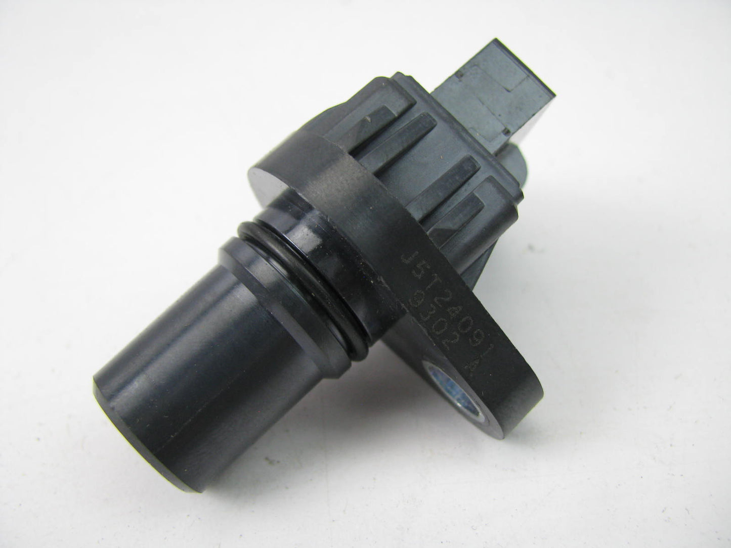 NEW - OUT OF BOX J5T24091 Camshaft Position Sensor
