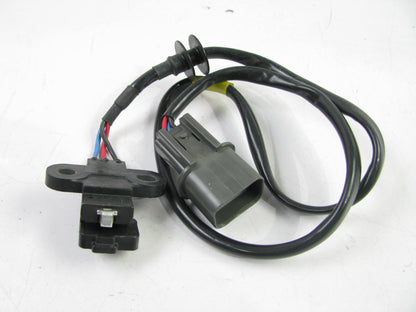 NEW - UNBOXED OEM J5T25078 Right Camshaft Position Sensor 94-95 Montero 3.5L-V6