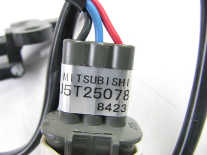 NEW - UNBOXED OEM J5T25078 Right Camshaft Position Sensor 94-95 Montero 3.5L-V6
