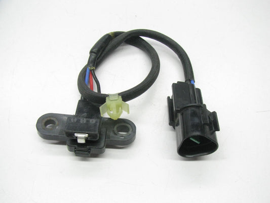 NEW - UNBOXED - OEM MITSUBISHi J5T25180A Engine Crankshaft Crank Position Sensor