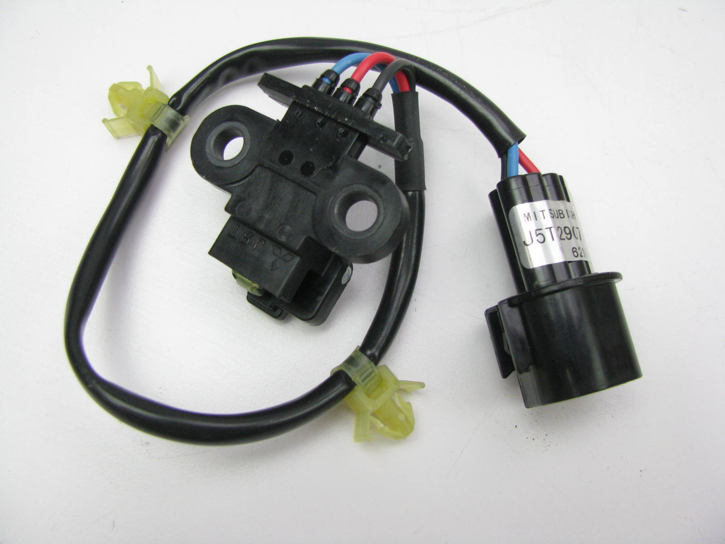 NEW OUT OF BOX J5T29071 Crankshaft Position Sensor For 96-98 Hyundai Sonata 3.0L