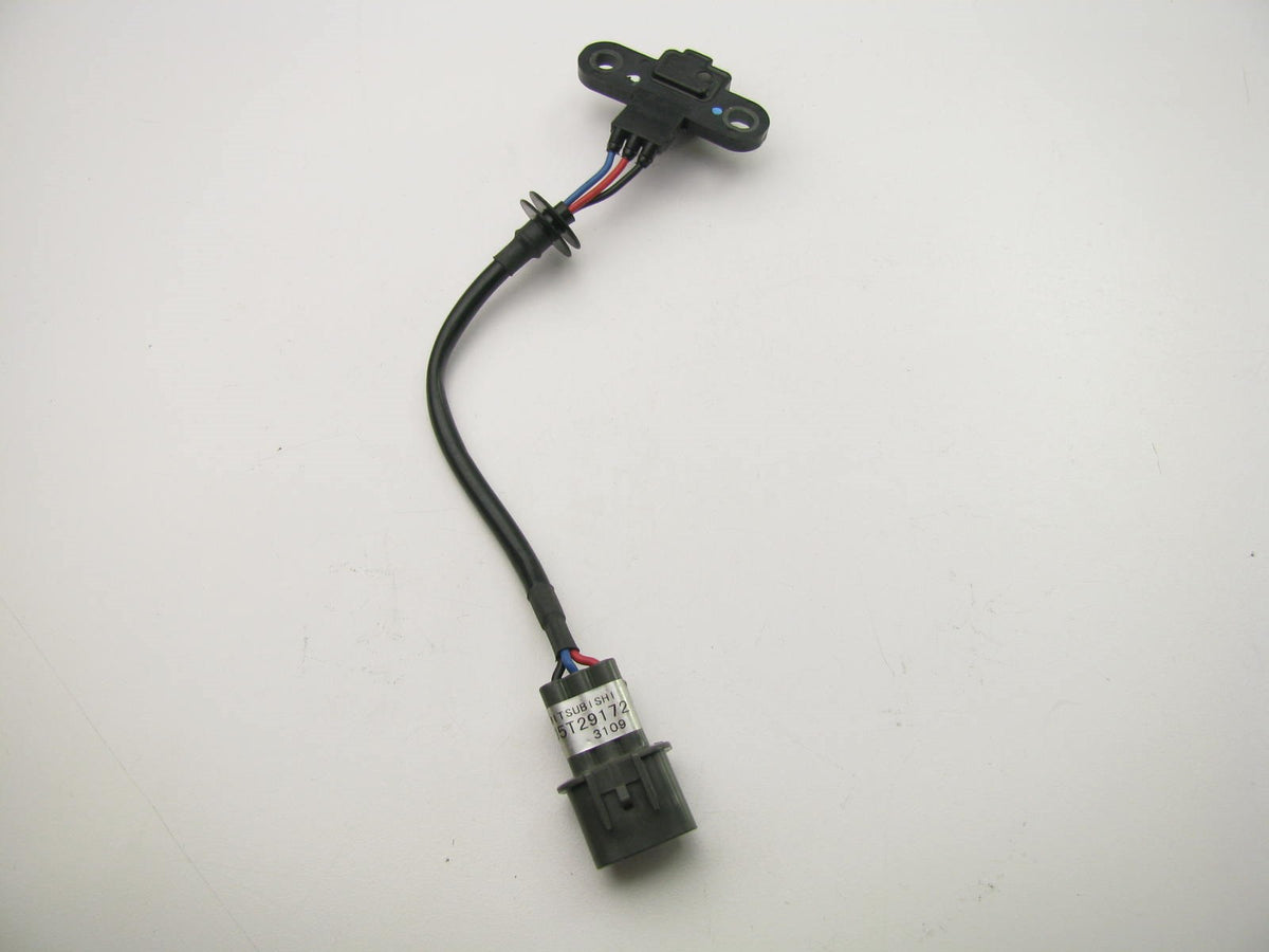 NEW - OUT OF BOX - OEM For Mitsubishi J5T29172 Engine Camshaft Position Sensor