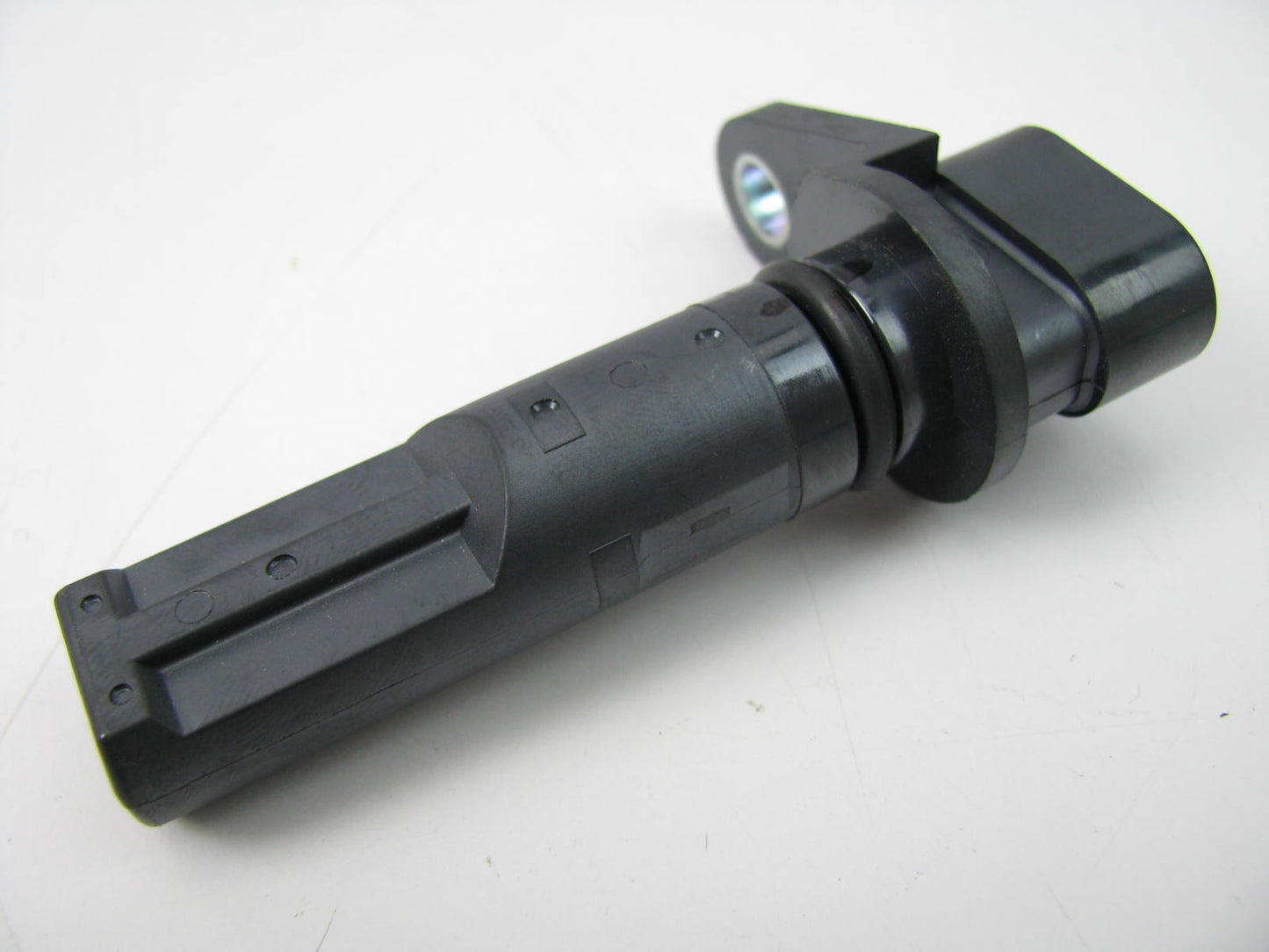 UNBOXED J5T31171 Lower Engine Crankshaft Position Sensor 2000-05 Cadillac 4.6L