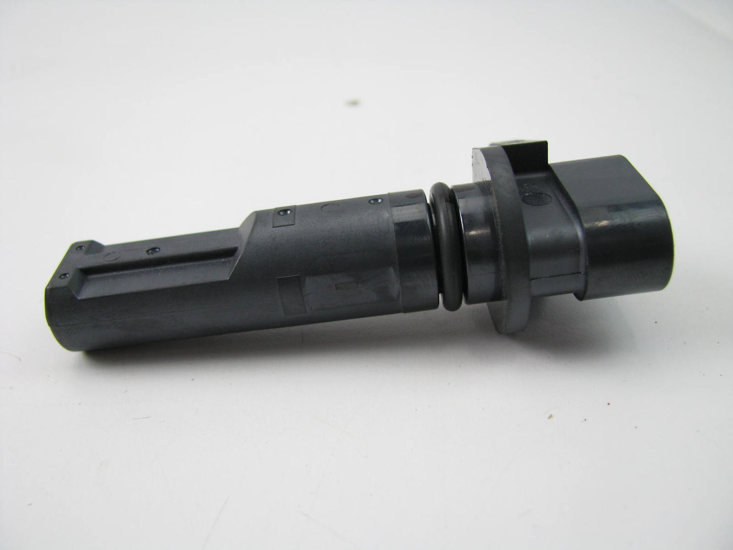 UNBOXED J5T31171 Lower Engine Crankshaft Position Sensor 2000-05 Cadillac 4.6L