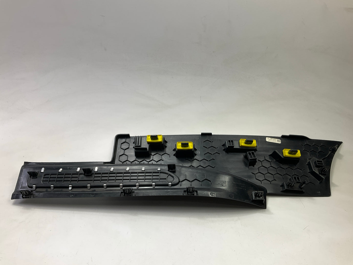 NEW UNBOXED OEM JL7B-4013244-A Rear Right Door Sill Cover Plate 18-21 Navigator