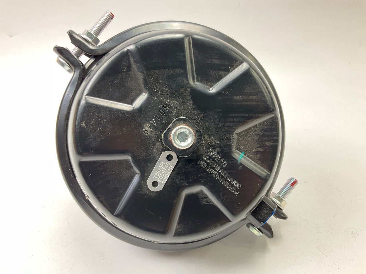 NEW UNBOXED Bendix K058740 T30 Brake Chamber EBC30S