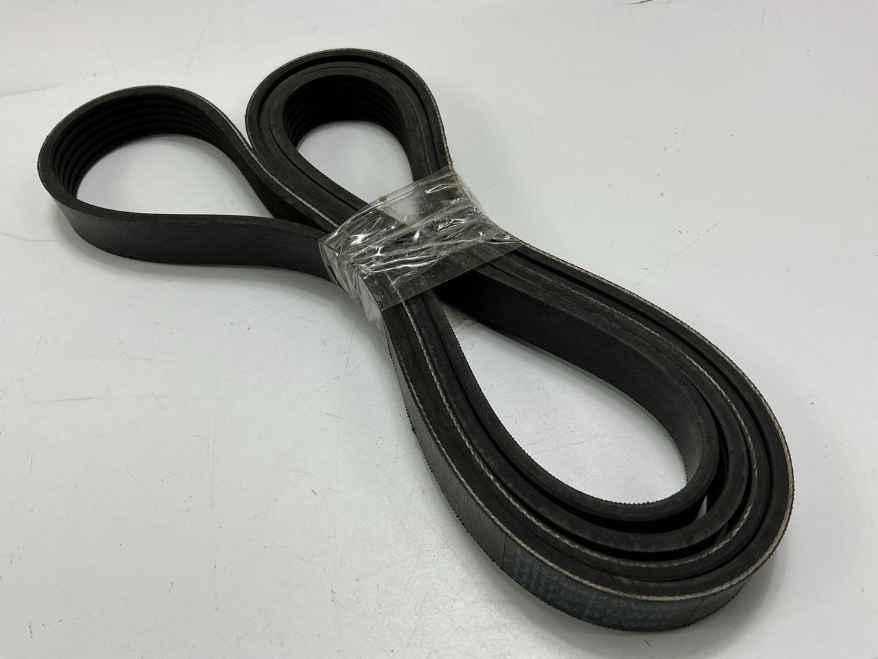NEW - K060841 Serpentine Belt