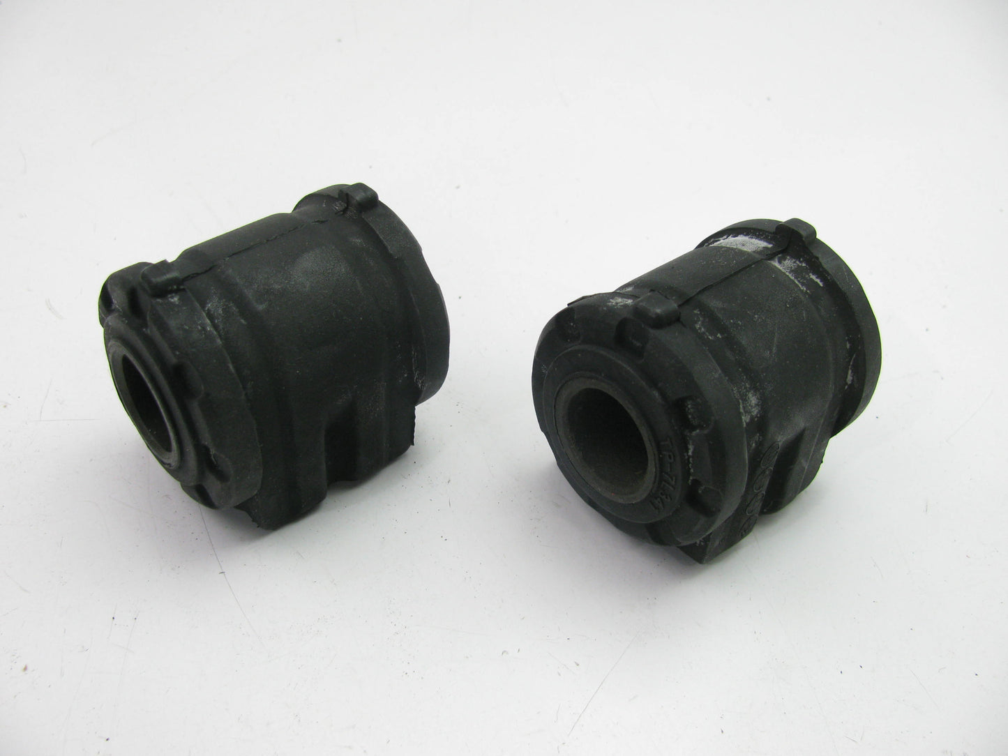 (2) K201096 Front Lower Rearward Control Arm Bushing For 91-97 Toyota Previa