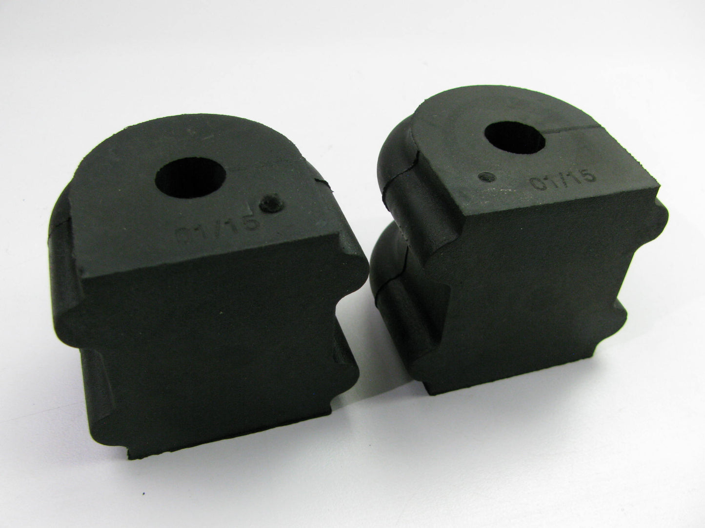 (2) NEW UNBOXED K201849 REAR Stabilizer Sway Bar Bushings For 05-10 Kia Sportage
