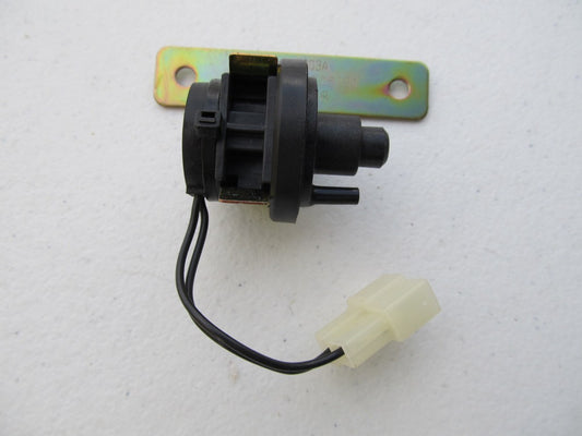 NEW OUT OF BOX OEM Mazda K589T00875 K3T05181 Turbocharger Vacuum Boost Sensor