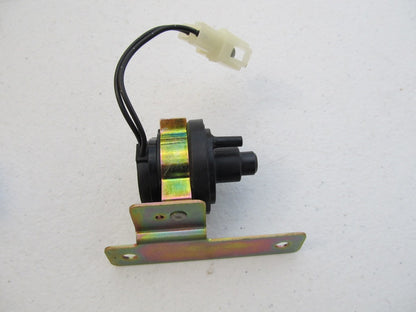 NEW OUT OF BOX OEM Mazda K589T00875 K3T05181 Turbocharger Vacuum Boost Sensor