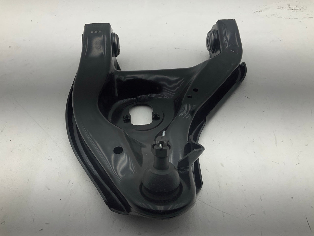 New Aftermarket K620299  Front Left Lower Control Arm