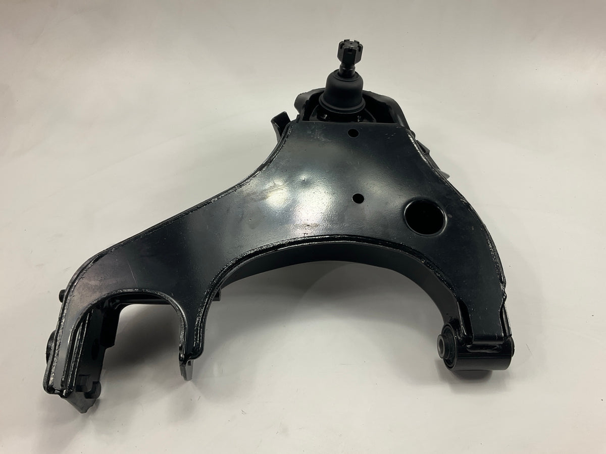 NEW AFTERMARKET K620557 Front Right Lower Control Arm