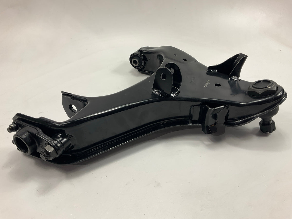 NEW AFTERMARKET K620557 Front Right Lower Control Arm