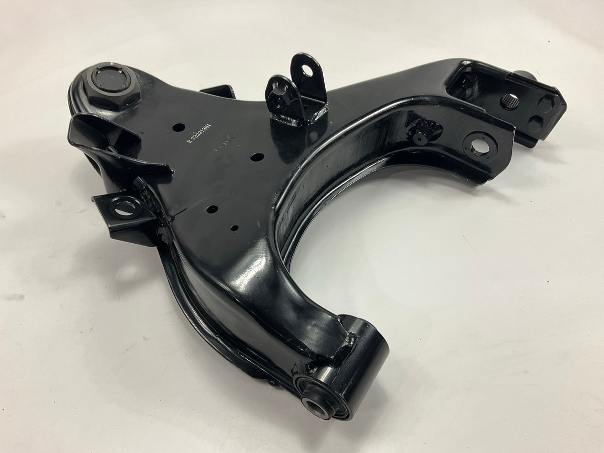 NEW AFTERMARKET K620557 Front Right Lower Control Arm