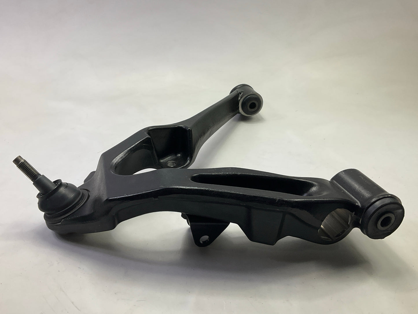 New Aftermarket K621355 Front Right Lower Control Arm W/ Ball Joint