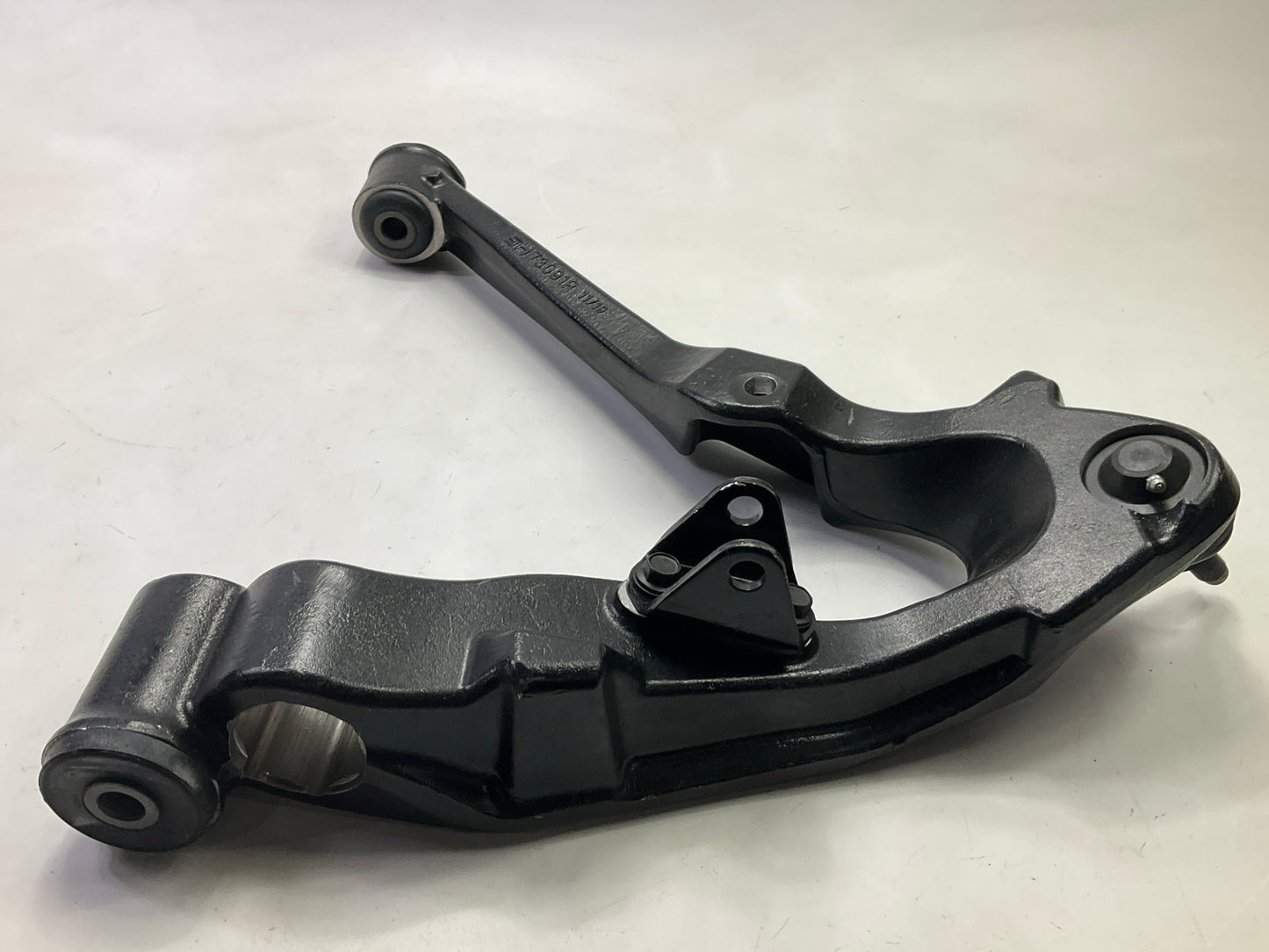 New Aftermarket K621355 Front Right Lower Control Arm W/ Ball Joint