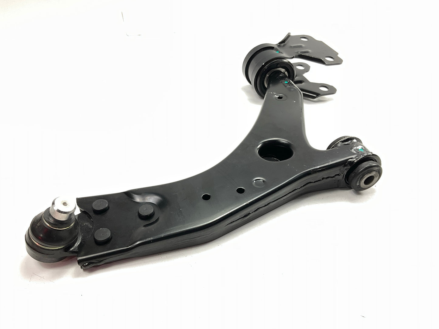 NEW - OUT OF BOX K622906 Front Right Lower Suspension Control Arm & Ball Joint