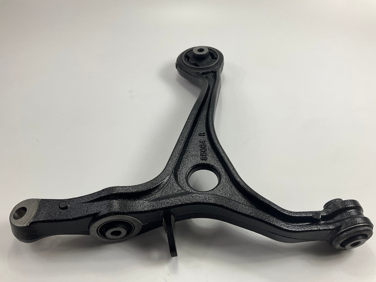 NEW AFTERMARKET K640289 Front Right Lower Control Arm