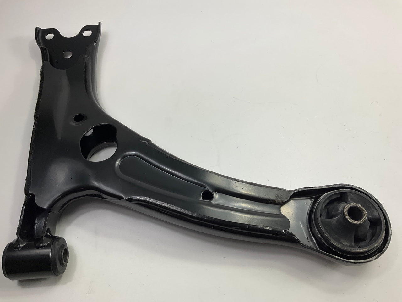 NEW UNBOXED K640361 Front Left Lower Control Arm