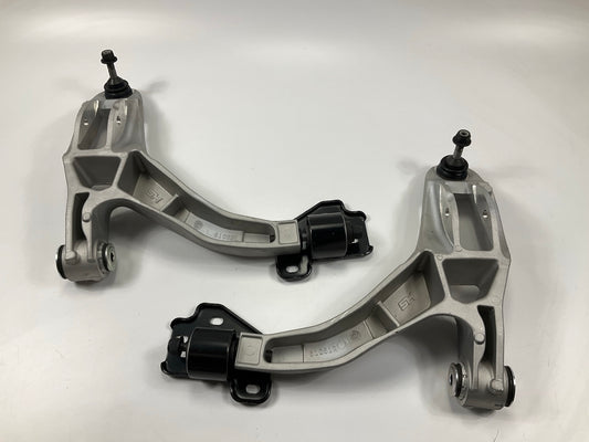 NEW UNBOXED Front Lower Right & Left Control Arms - 03-06 Crown Vic, Town Car