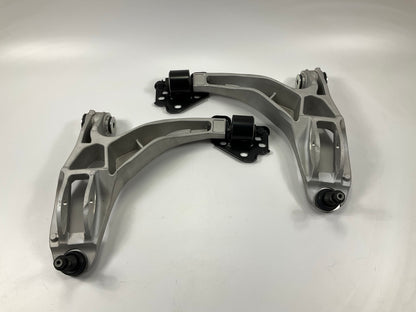 NEW UNBOXED Front Lower Right & Left Control Arms - 03-06 Crown Vic, Town Car