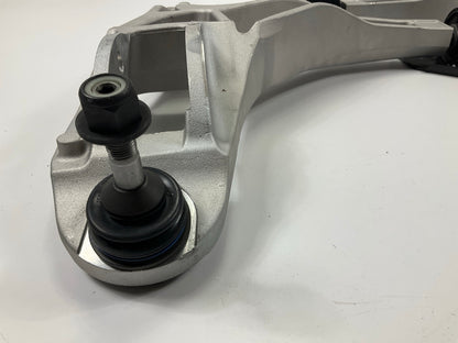 NEW UNBOXED Front Lower Right & Left Control Arms - 03-06 Crown Vic, Town Car