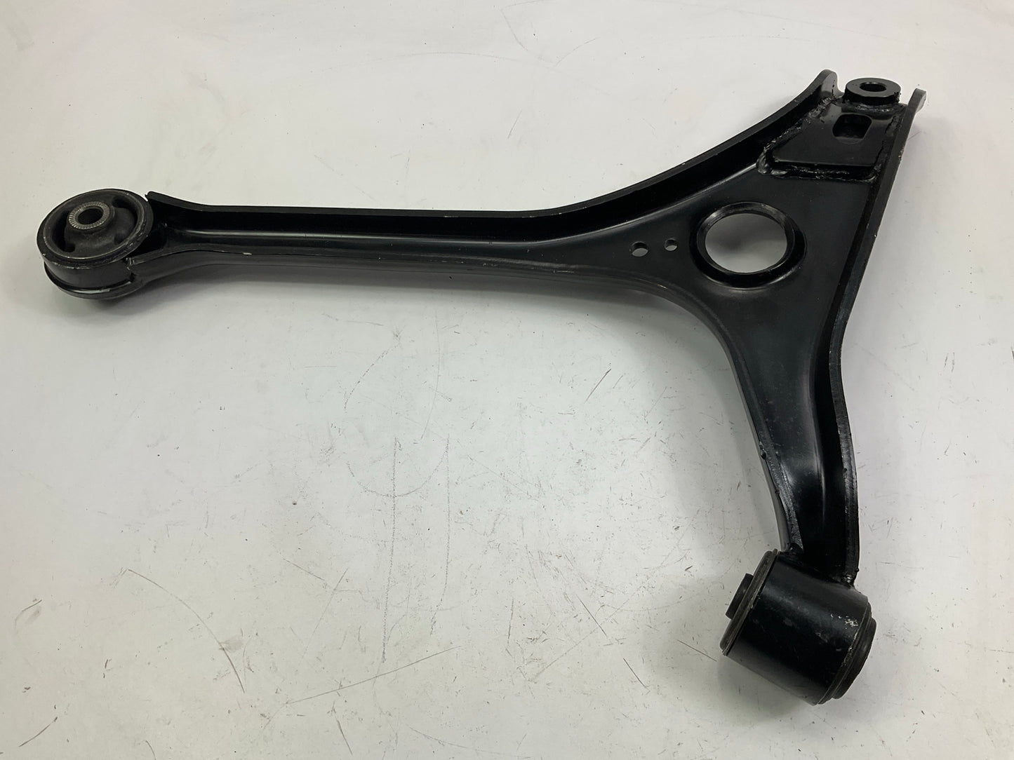 NEW - OUT OF BOX K80412 Front Left Lower Control Arm For 1998-2003 Ford Taurus
