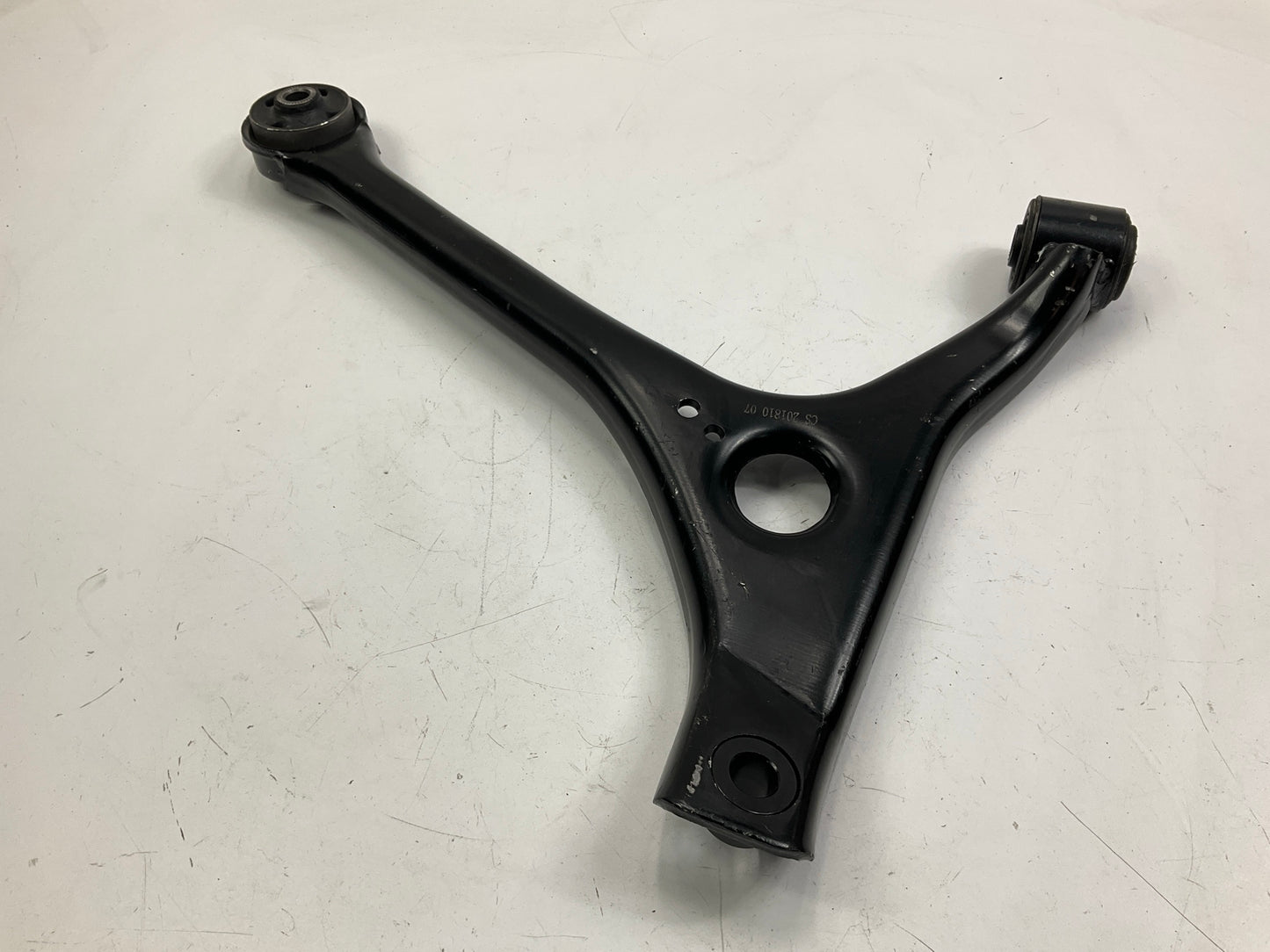 NEW - OUT OF BOX K80412 Front Left Lower Control Arm For 1998-2003 Ford Taurus