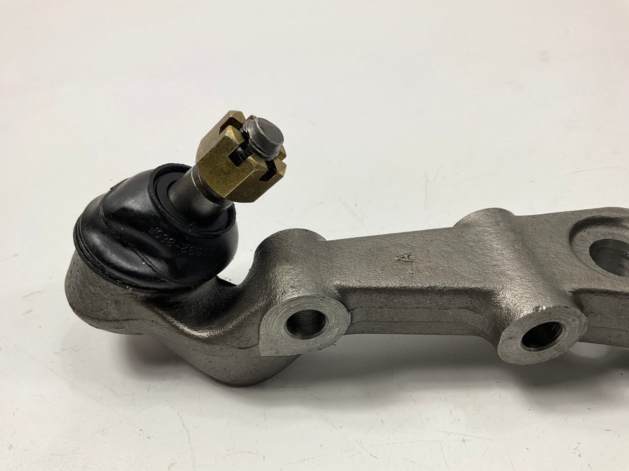 NEW UNBOXED OEM 555 Front Left Lower Radius Control Arm Ball Joint K9595
