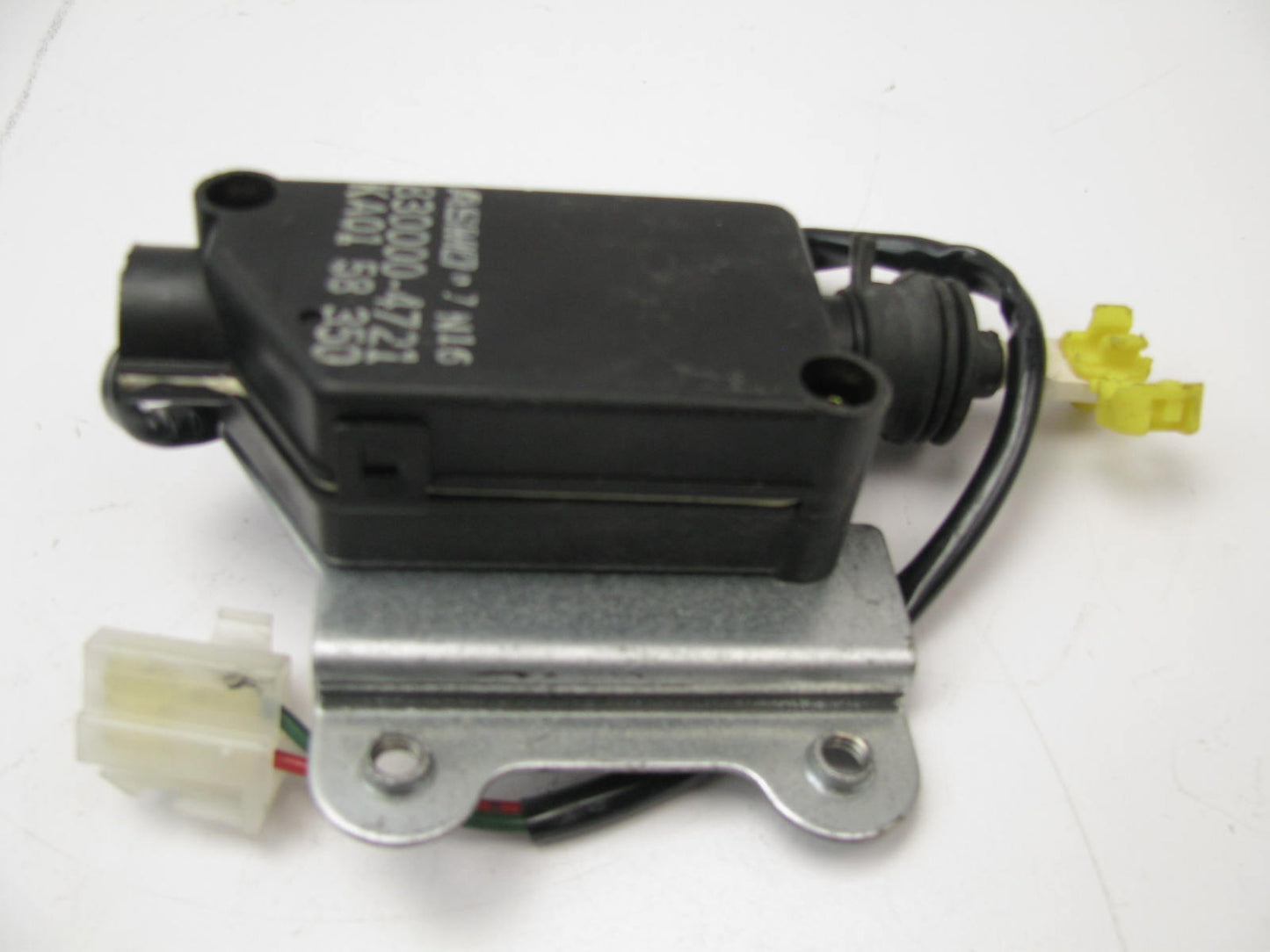 NEW - OUT OF BOX KA01-58-350 Front Right Door Lock Actuator - 830000-4721