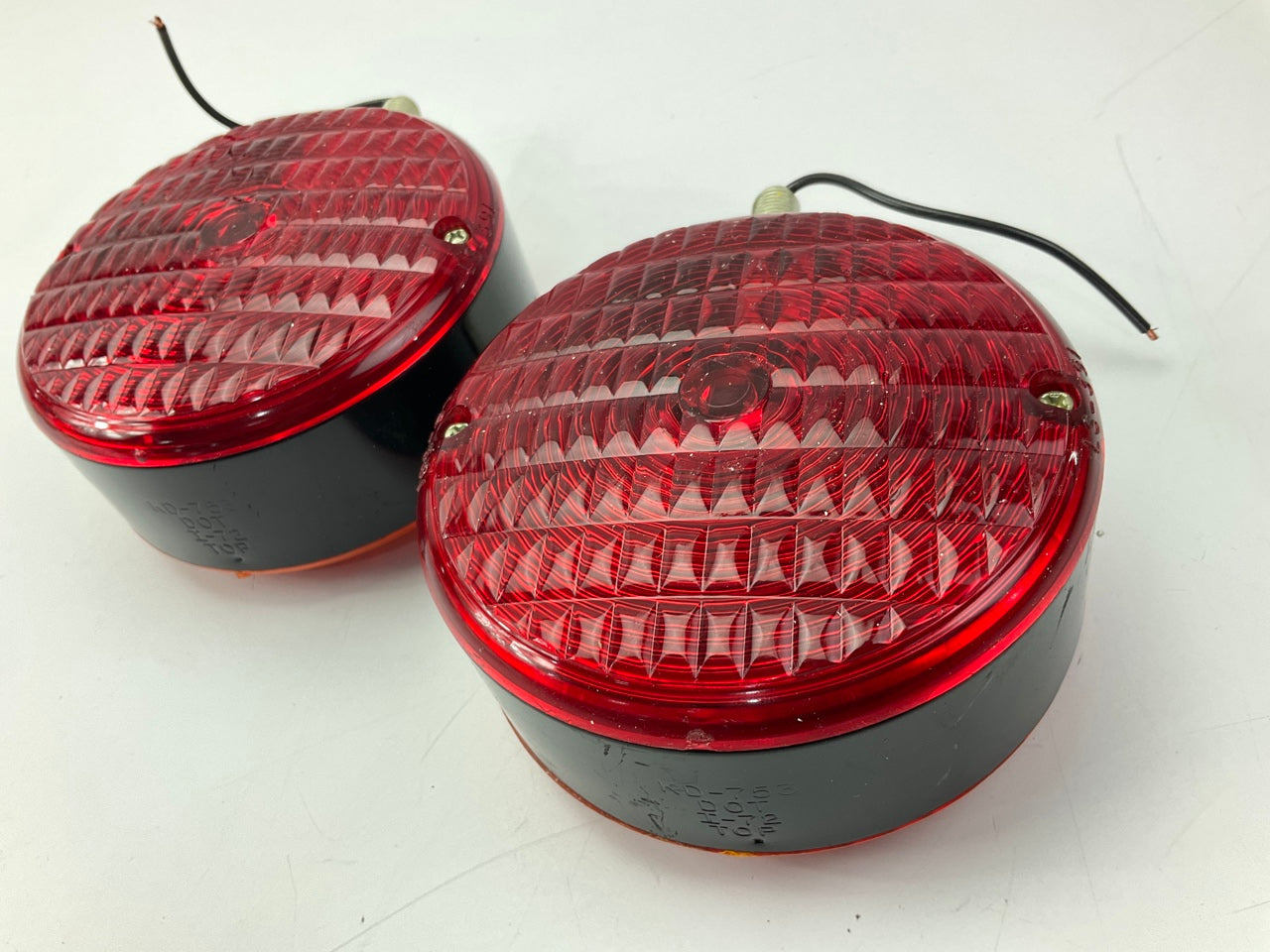 KD 753 Truck Bus Fender Turn Signal Directional Pedestal Mount Lights, Amber Red