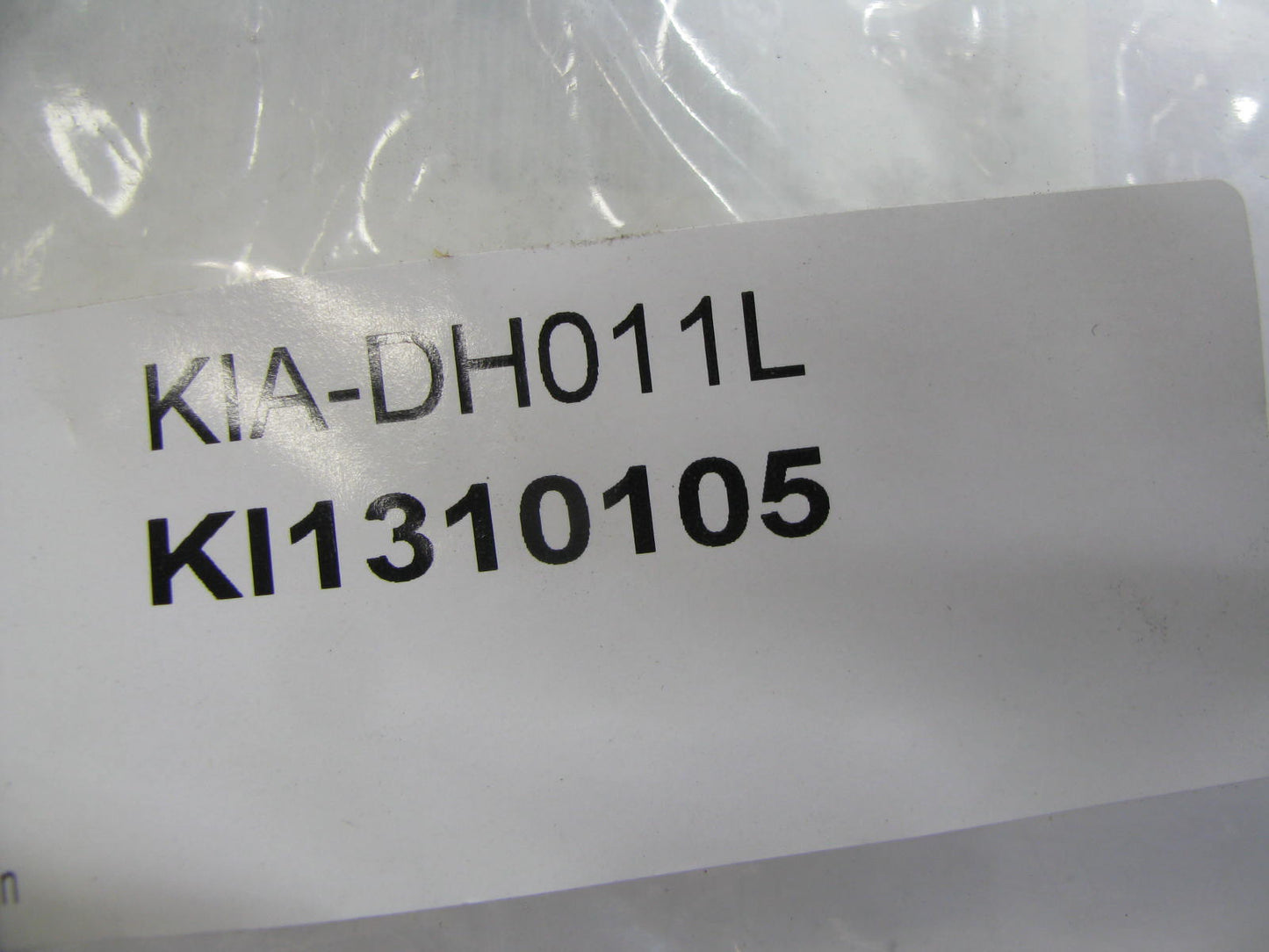 NEW OUT OF BOX KI1310105 Left Outside Door Handle For 98-01 Sephia 00-01 Spectra