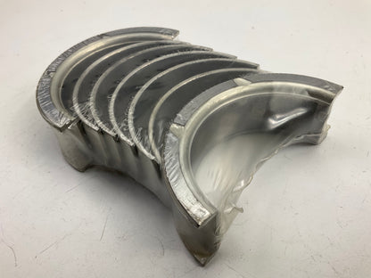 NEW - UNBOXED KM404 Engine Main Bearings  STD For 1975-1976 Chrysler 225
