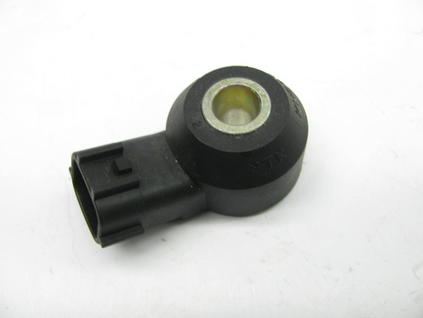 NEW - OUT OF BOX NTK KNE09 Ignition Knock Detonation Sensor