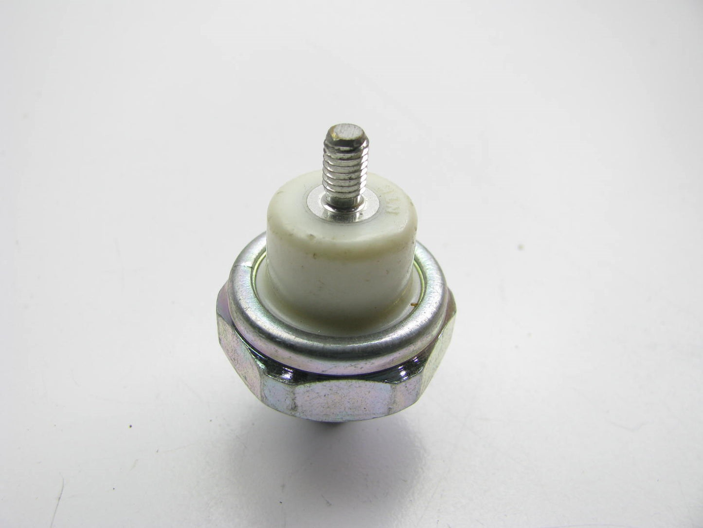 NEW - OUT OF BOX - KS-68 Ignition Knock (Detonation) Sensor