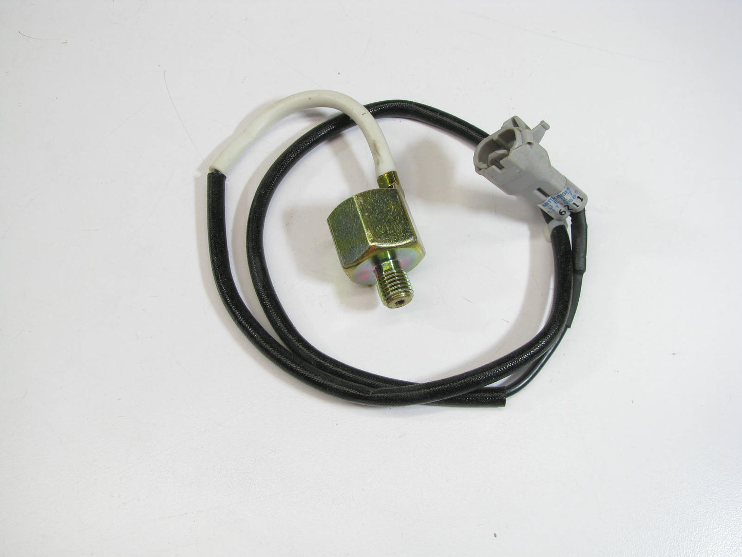 NEW - Out Of Box KS35 Ignition Knock Detonation Sensor 1990-91 Mazda 929 3.0L-V6