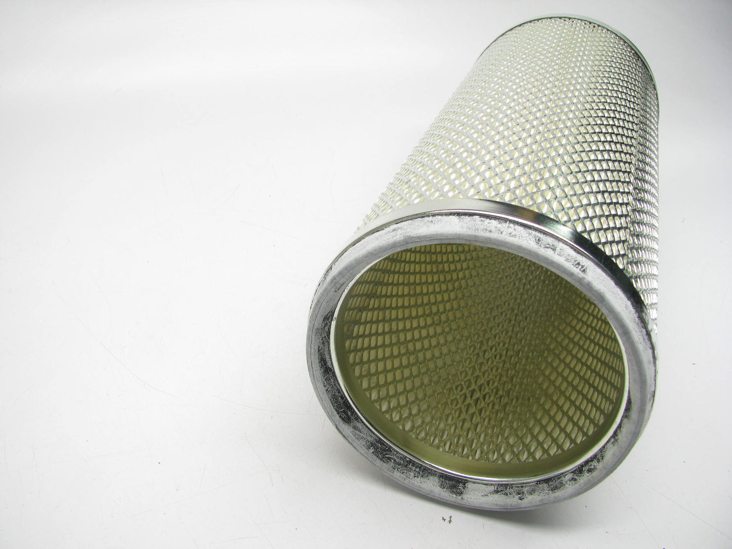 (1) OUT OF BOX LUBERFINER Air Filter # LAF7640